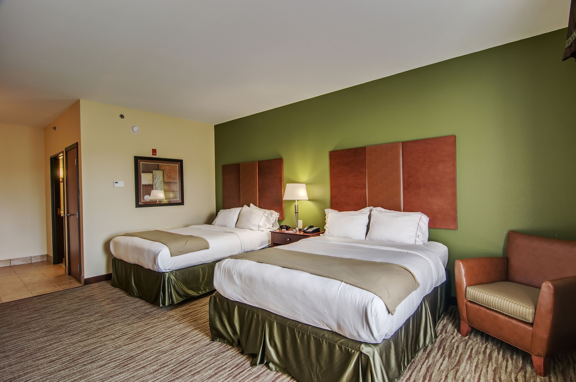 holiday inn express and suites wytheville by ihg
