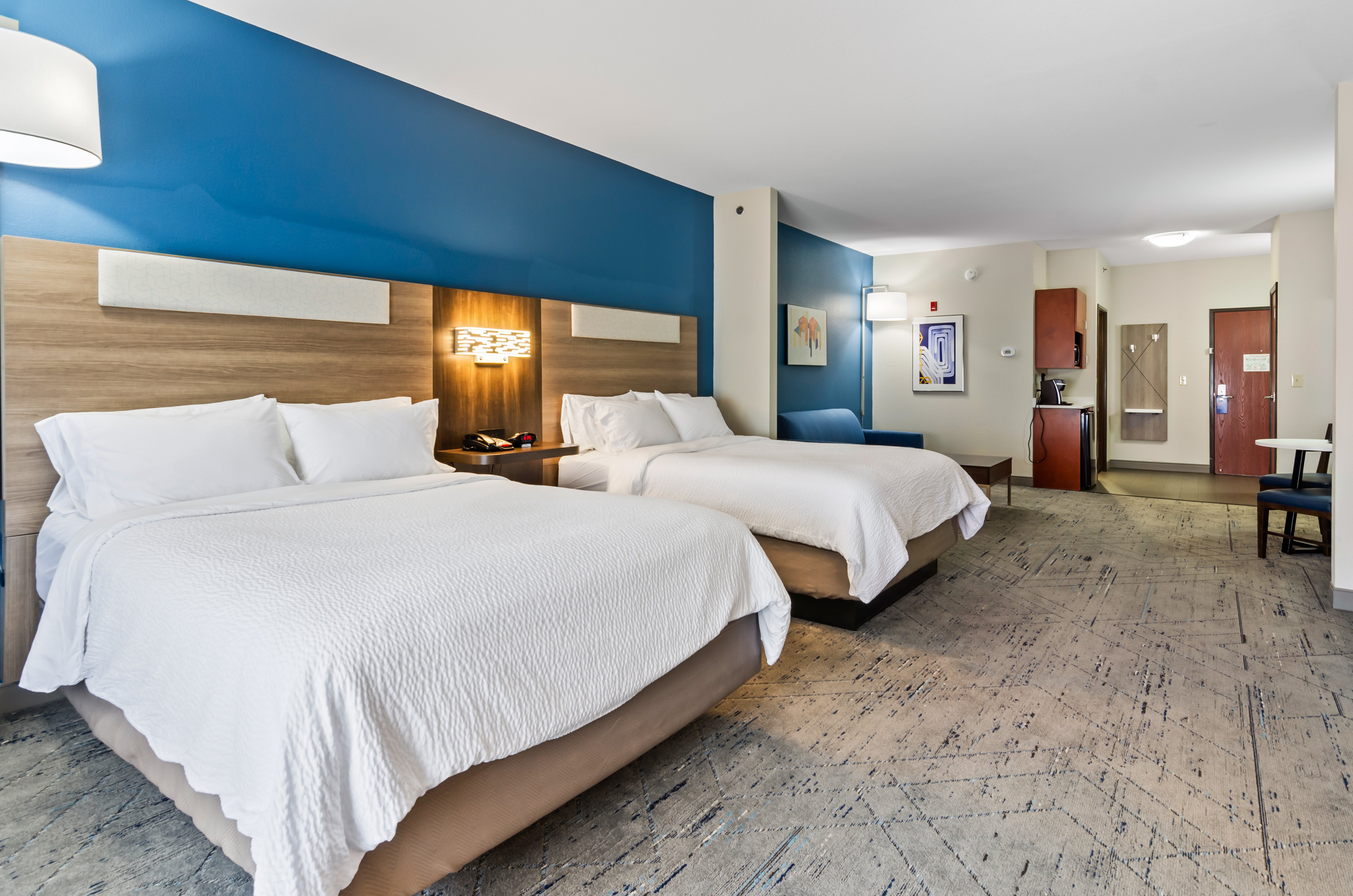 holiday inn express and suites wytheville by ihg