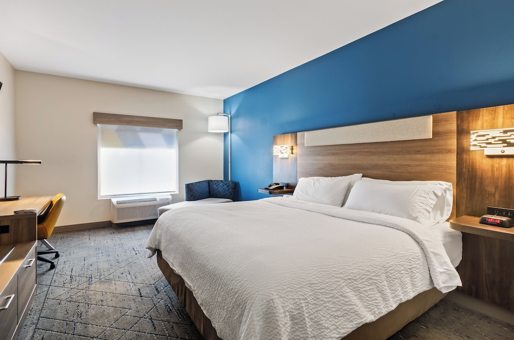 holiday inn express and suites wytheville by ihg