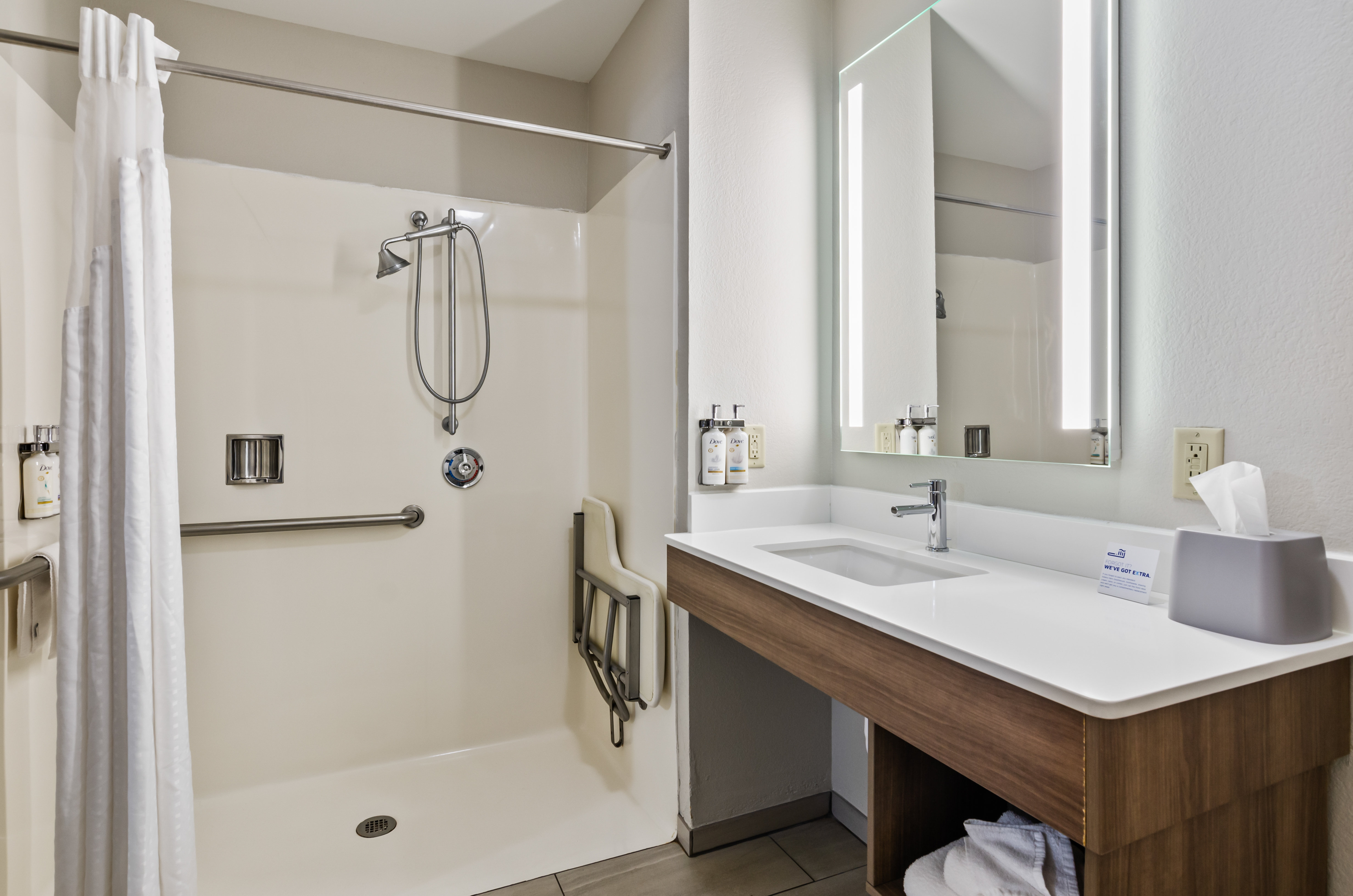 holiday inn express and suites wytheville by ihg