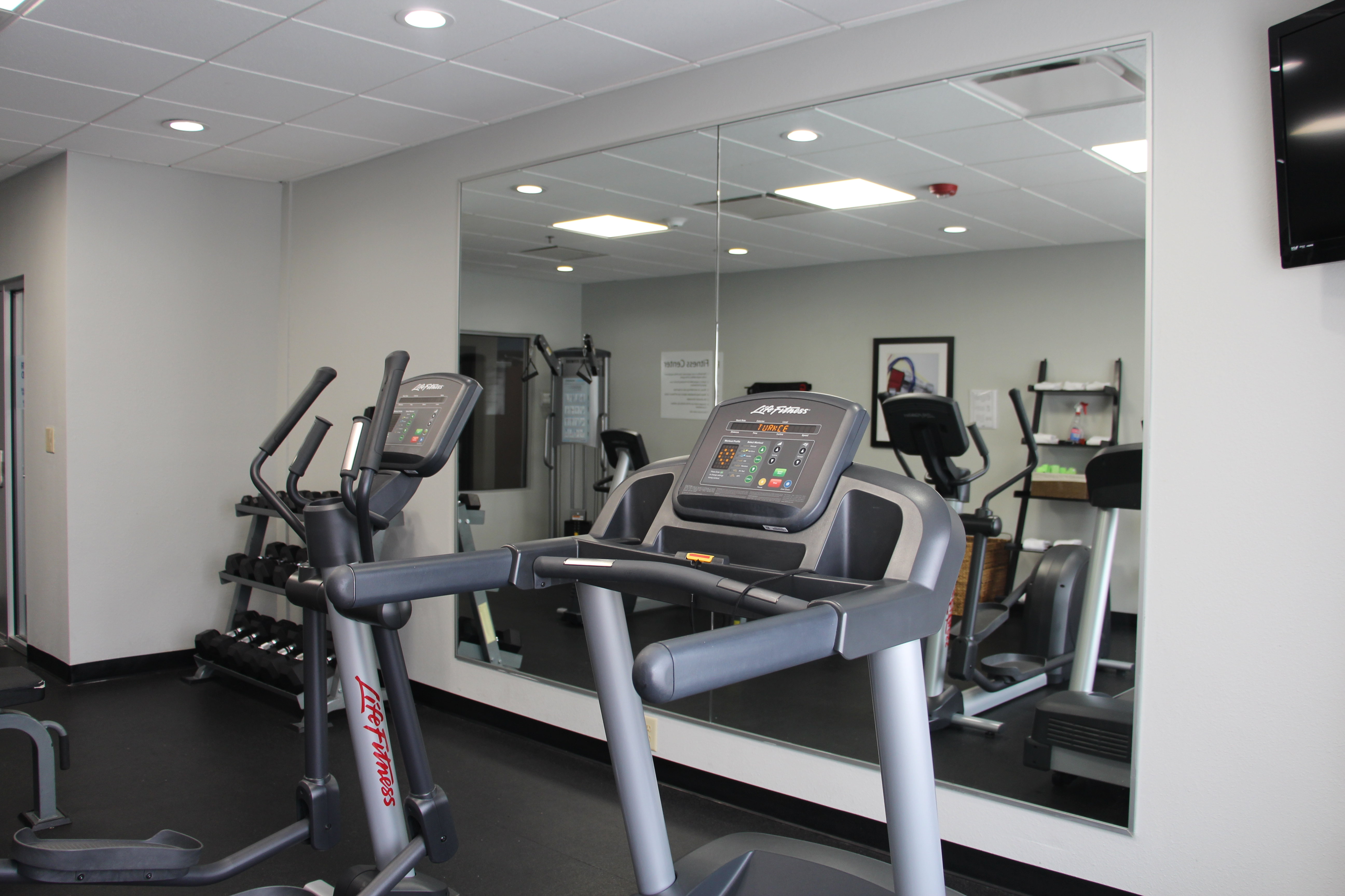 holiday inn express and suites wytheville by ihg