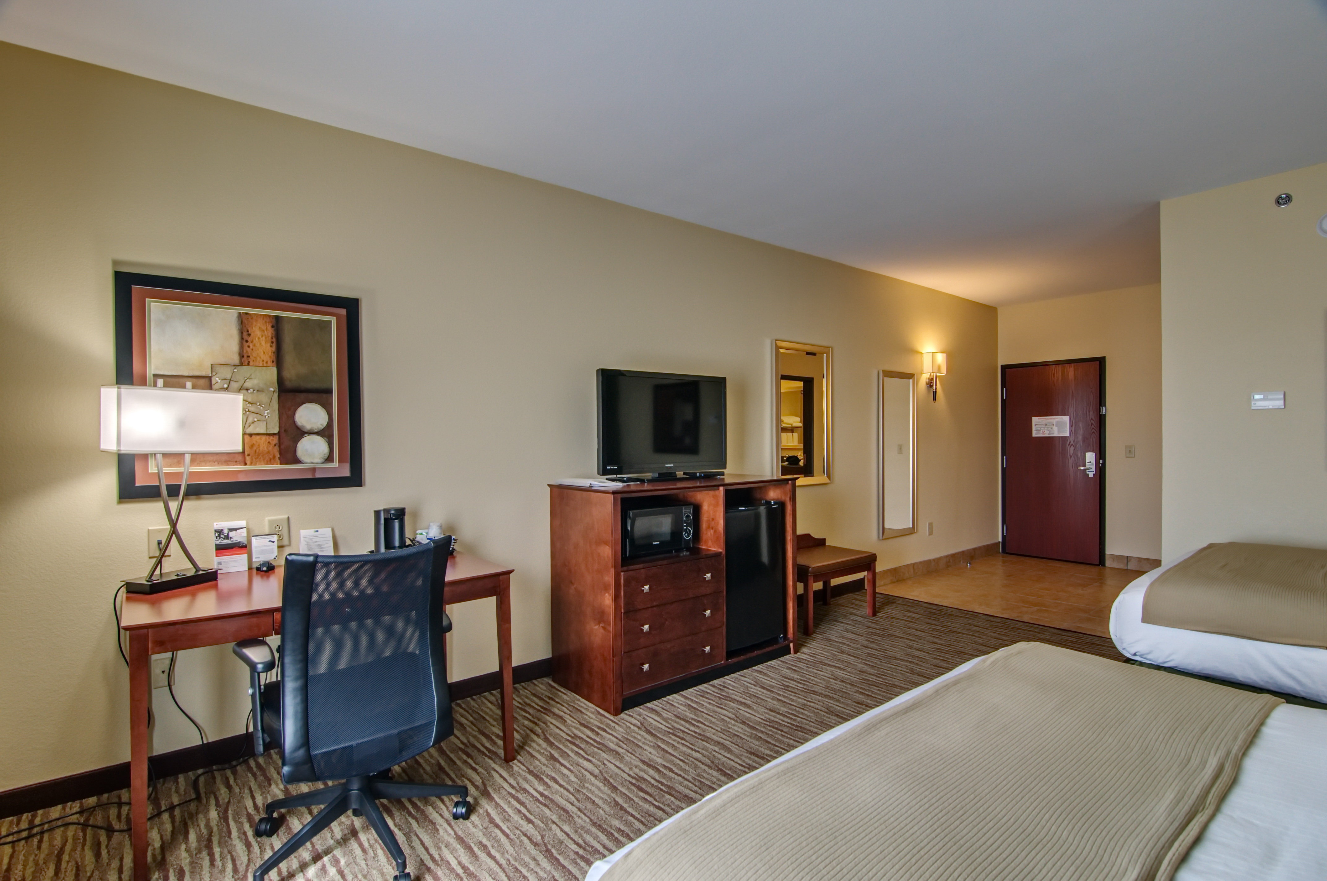 holiday inn express and suites wytheville by ihg