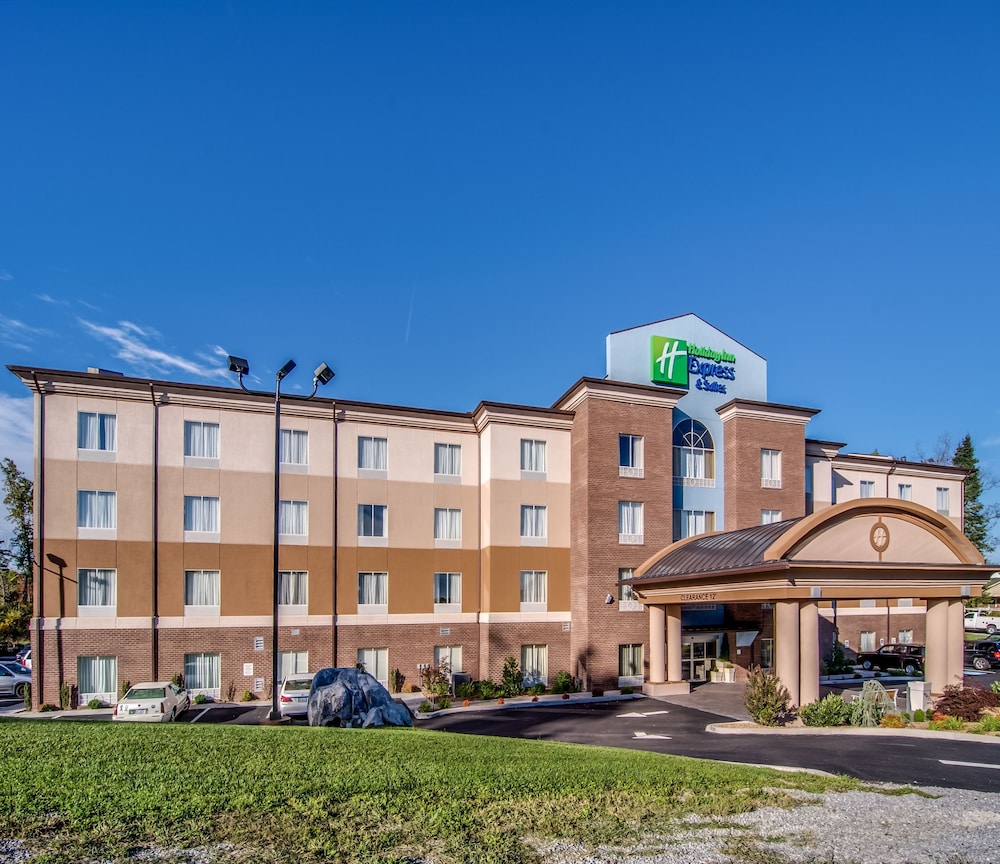 holiday inn express and suites wytheville by ihg