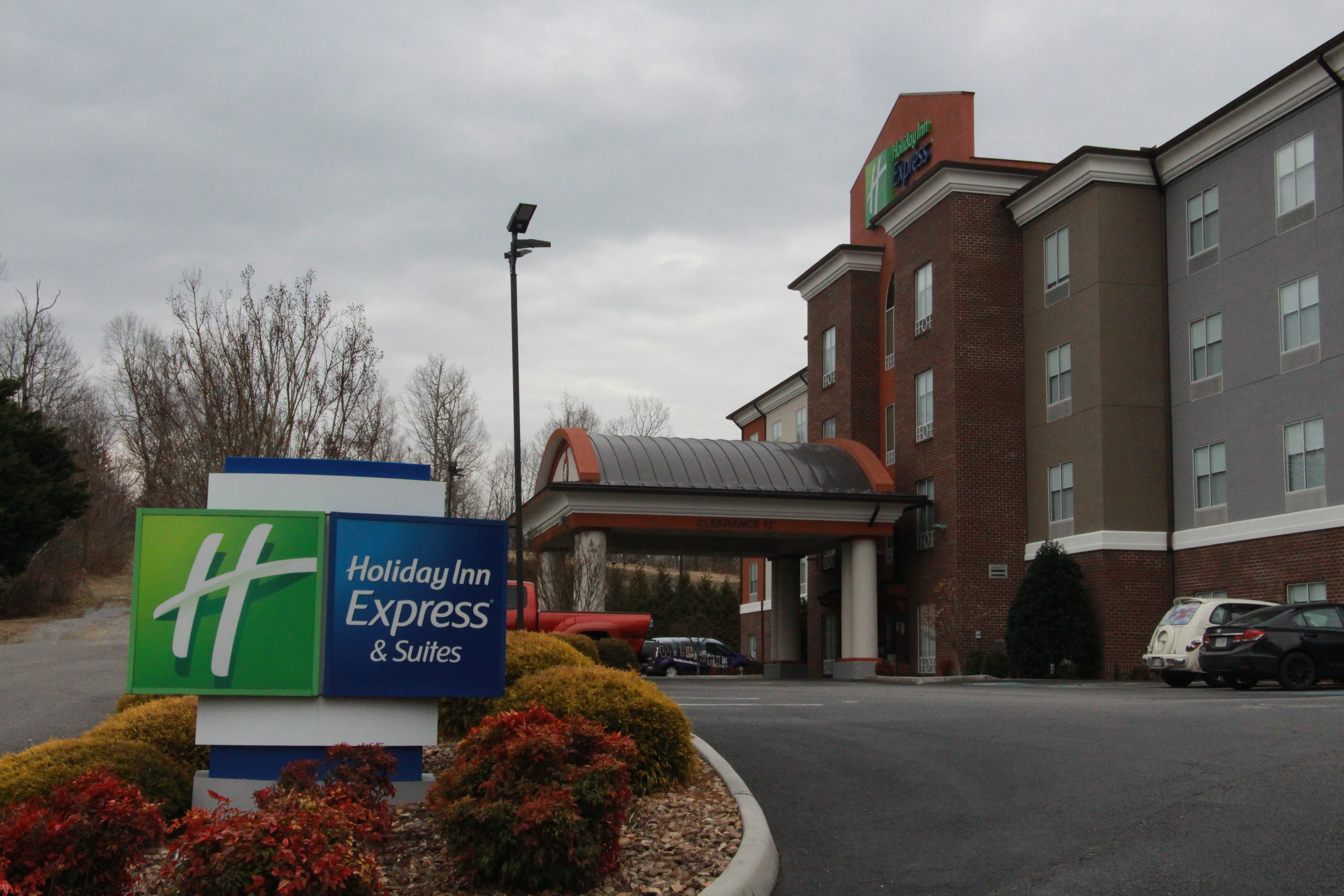 holiday inn express and suites wytheville by ihg