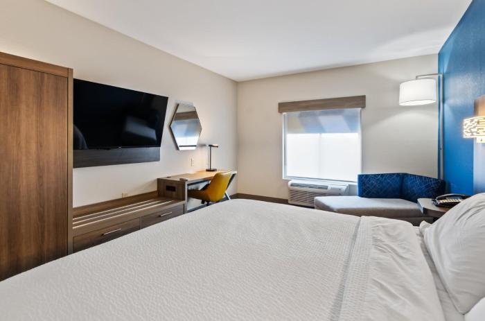 holiday inn express and suites wytheville by ihg