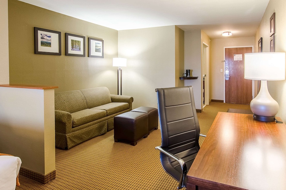 comfort suites wytheville