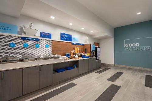 holiday inn express dumfries by ihg