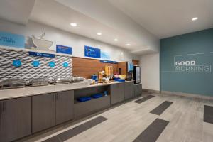 holiday inn express dumfries by ihg
