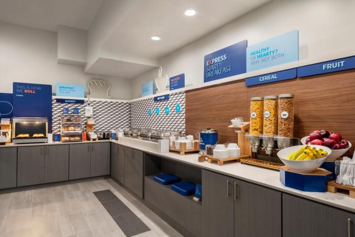 holiday inn express dumfries by ihg
