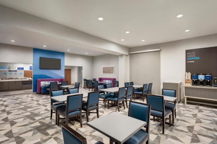 holiday inn express dumfries by ihg