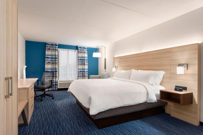 holiday inn express dumfries by ihg