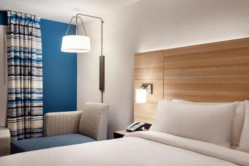 holiday inn express dumfries by ihg