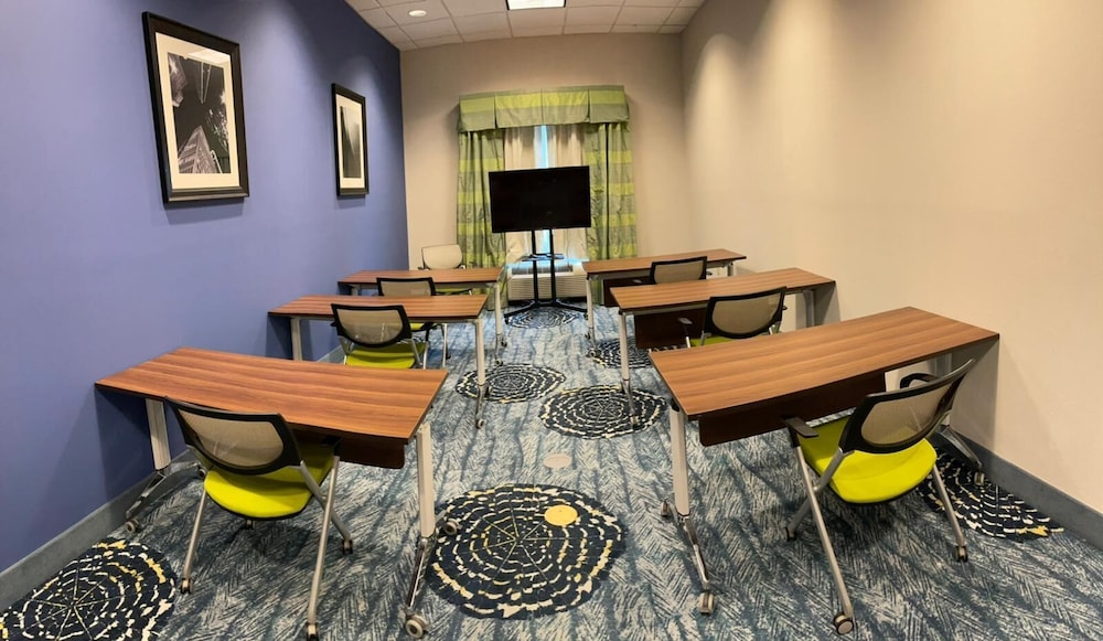 comfort inn and suites plainville foxboro