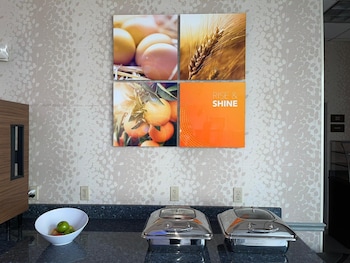 comfort inn and suites plainville foxboro