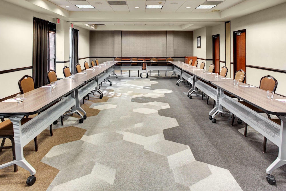 candlewood suites cincinnati northeast mason an ihg hotel
