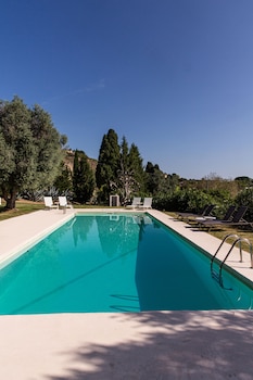 la casa del poeta enna pergusa