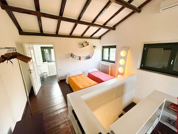 la casa del poeta enna pergusa