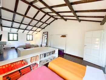 la casa del poeta enna pergusa