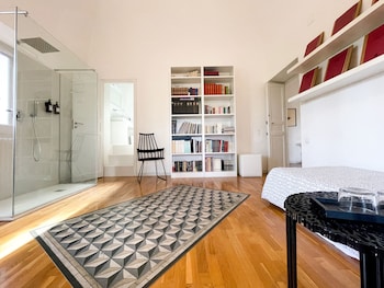 la casa del poeta enna pergusa