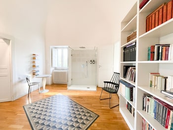 la casa del poeta enna pergusa