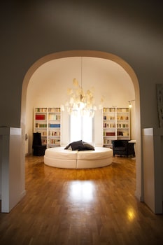 la casa del poeta enna pergusa