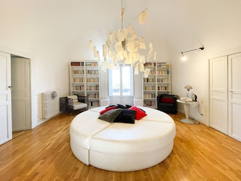 la casa del poeta enna pergusa