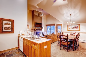 Red Hawk By Keystone Resort,,2 star