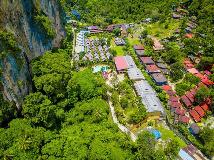 diamond cave resort