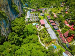 diamond cave resort