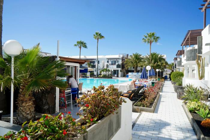 apartamentos plaza azul