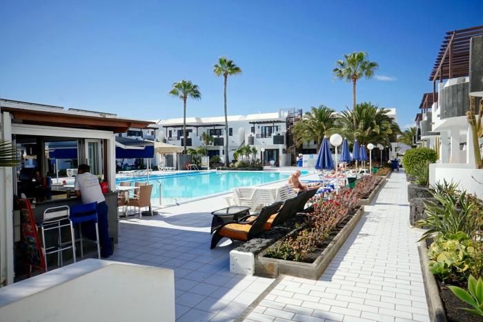 apartamentos plaza azul