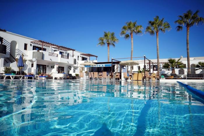 apartamentos plaza azul
