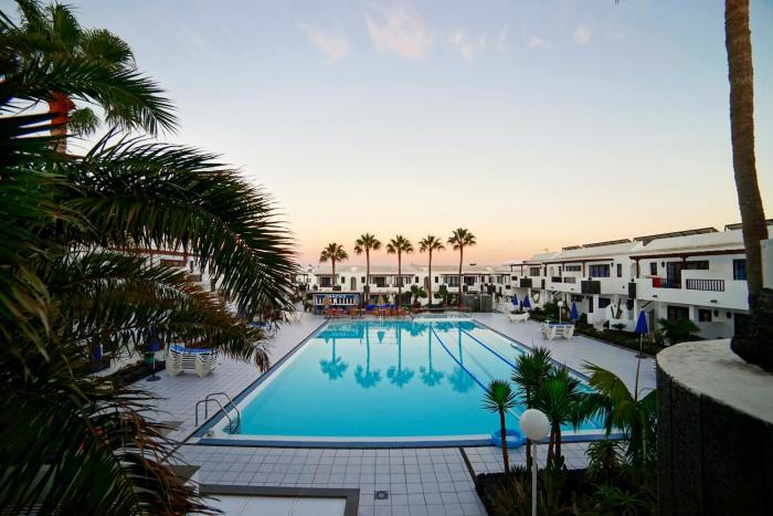 apartamentos plaza azul