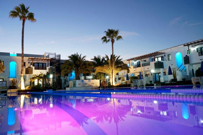 apartamentos plaza azul