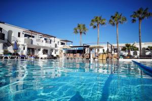 apartamentos plaza azul