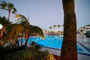 apartamentos plaza azul