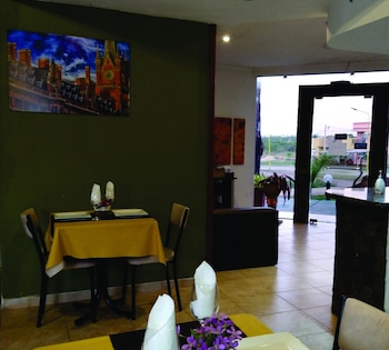 Complejo La Loma,,2.5 star