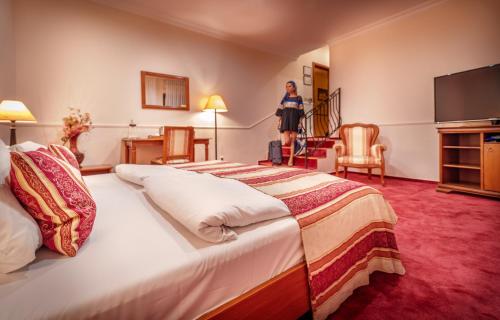 hotel capital