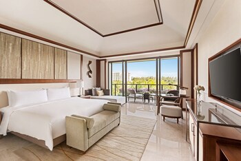 shangri la sanya