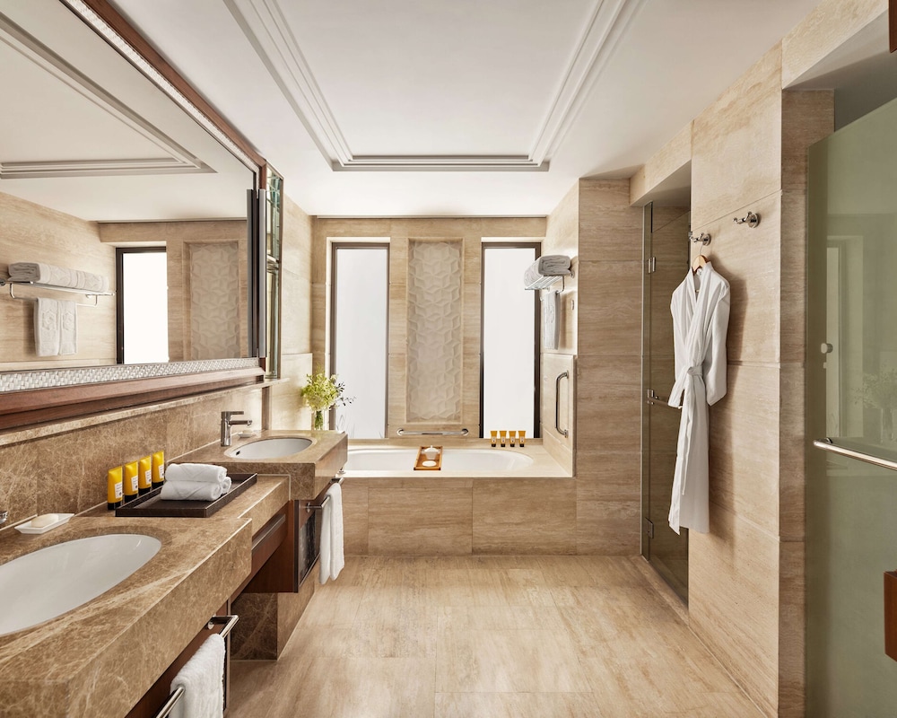 shangri la sanya