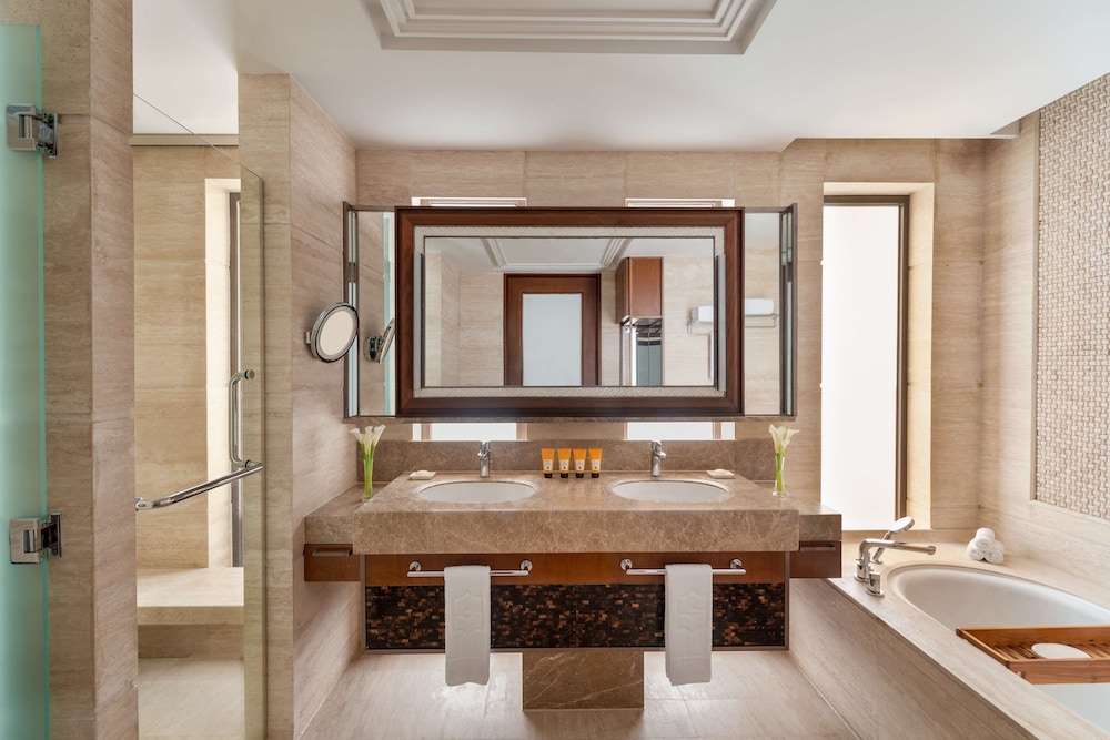 shangri la sanya