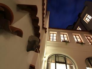 hotel at the green grape