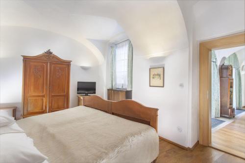 hotel at the green grape