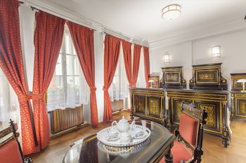 hotel at the green grape