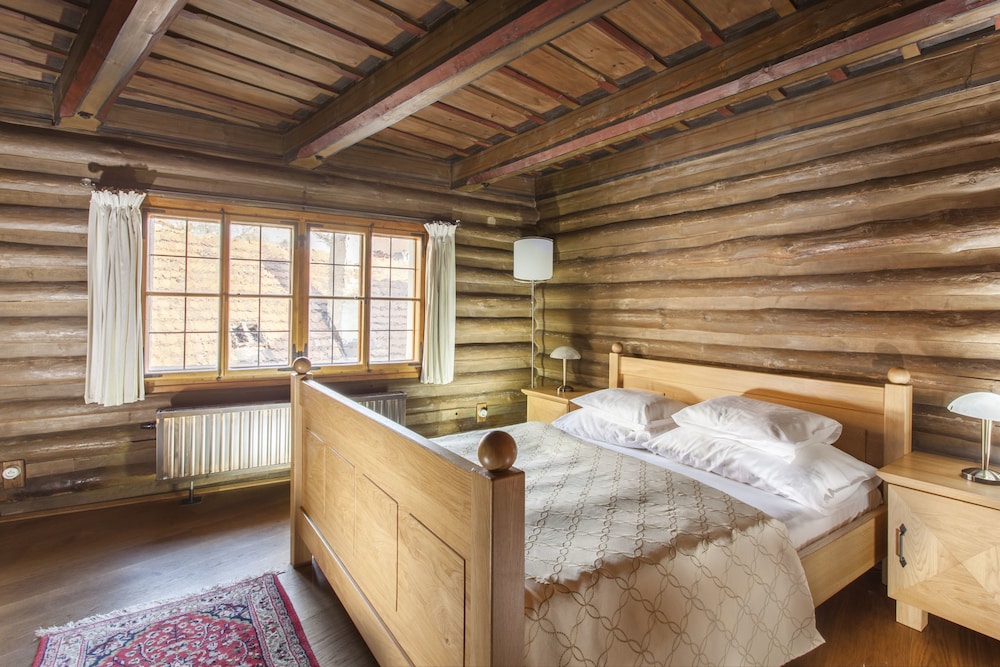 hotel at the green grape