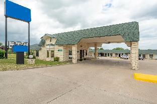 Oyo Hotel Three Rivers Tx Us-281,,2.5 star