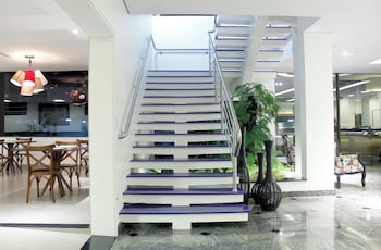 antonios palace hotel