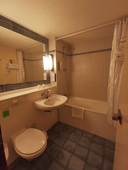 hotel campanile aurillac