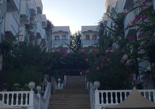 sunpoint family hotel