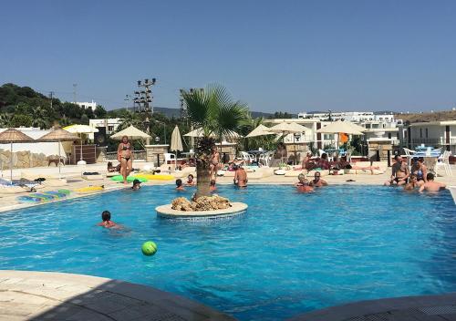 sunpoint family hotel